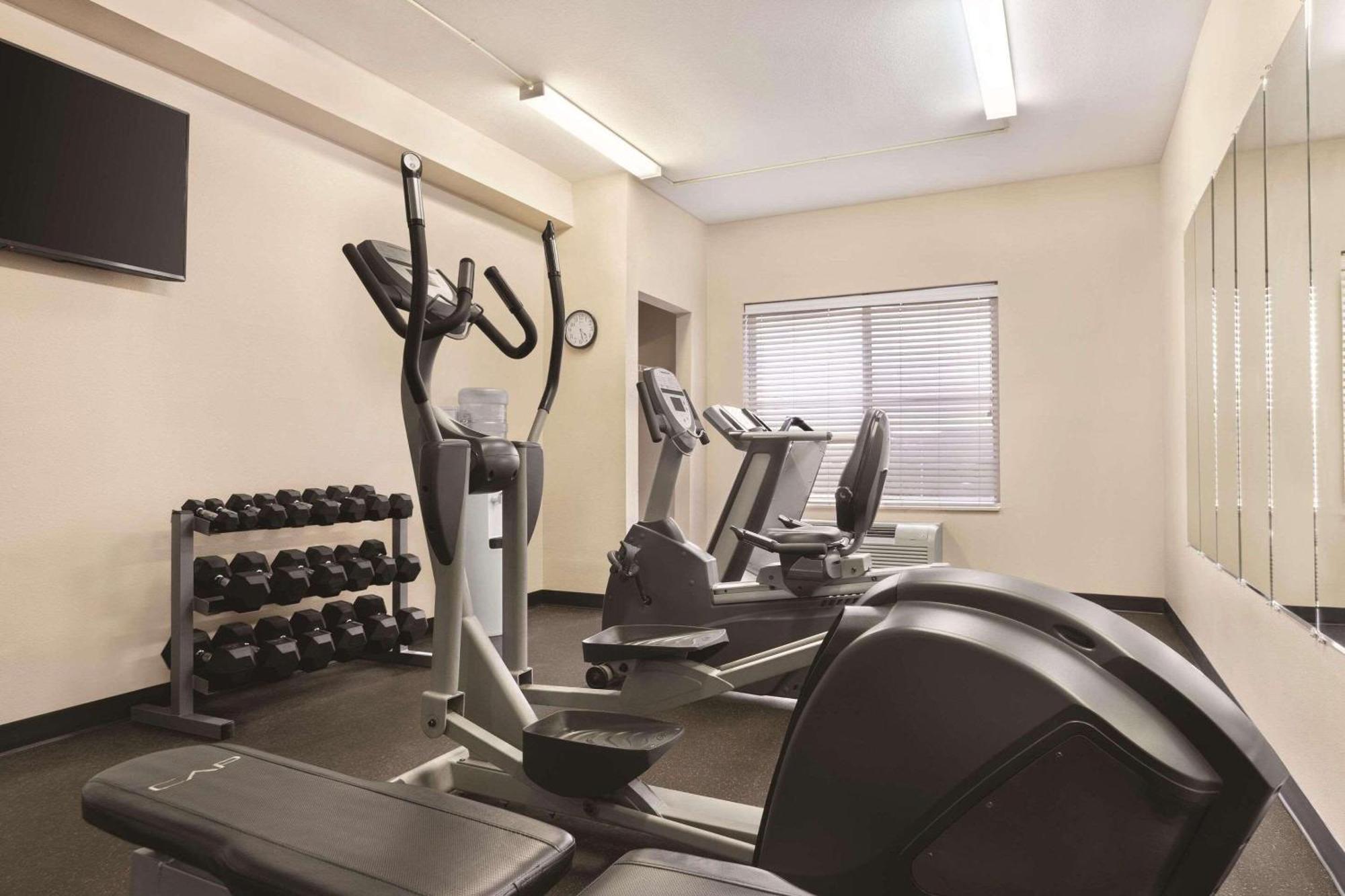 Country Inn & Suites By Radisson, Wytheville, Va Dış mekan fotoğraf