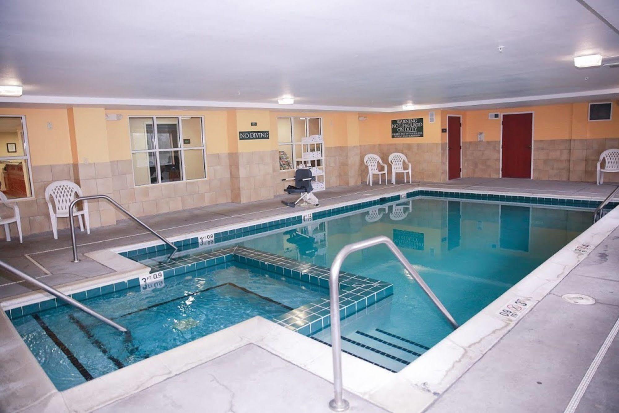 Country Inn & Suites By Radisson, Wytheville, Va Dış mekan fotoğraf